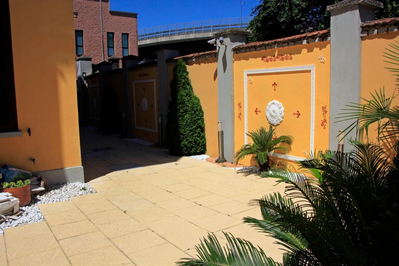 Exclusive Passion Bed & Breakfast Rho Ngoại thất bức ảnh