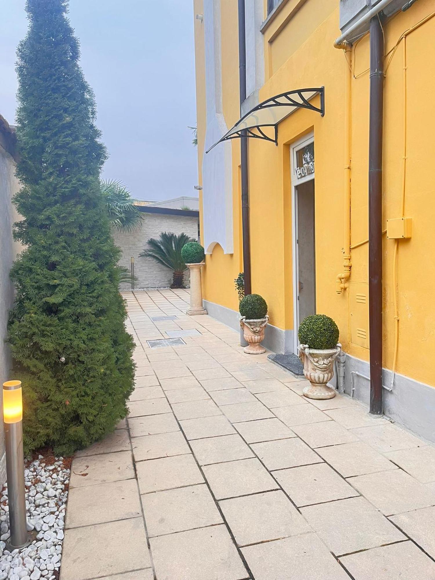 Exclusive Passion Bed & Breakfast Rho Ngoại thất bức ảnh