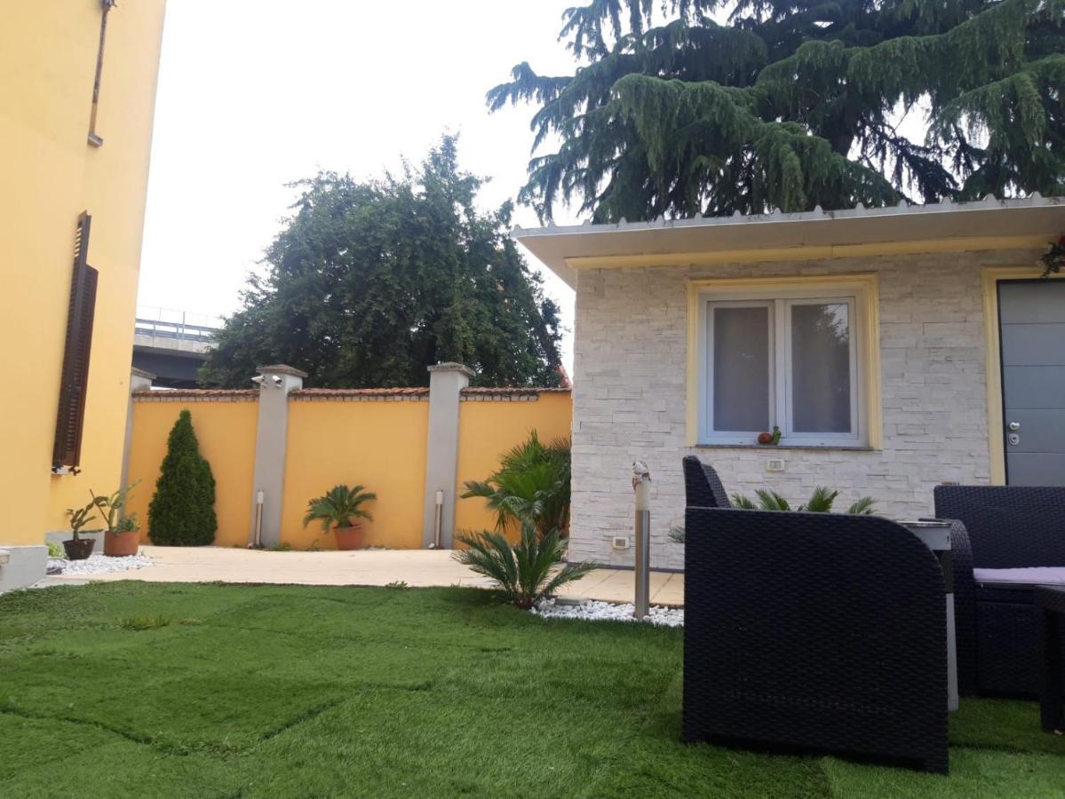 Exclusive Passion Bed & Breakfast Rho Ngoại thất bức ảnh